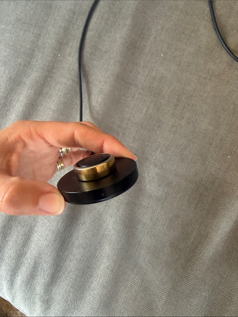 Oura Ring Gen 3 size 8 and charger